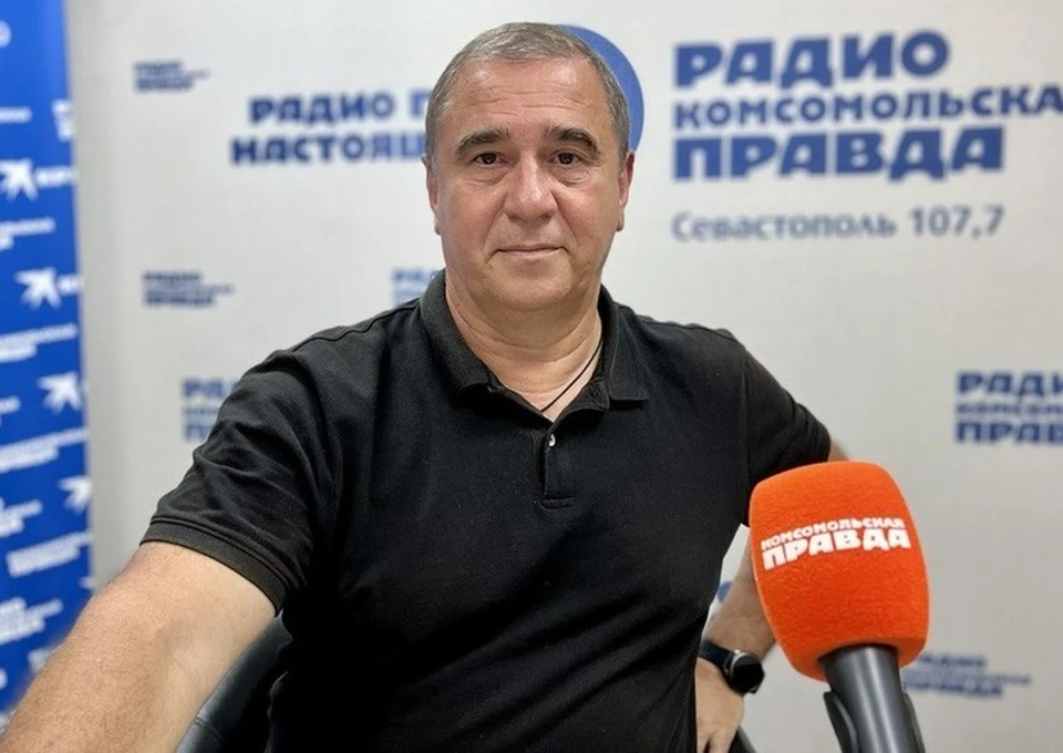 Живая вода: как в Каче ремонтируют водовод на главной улице - KP.RU