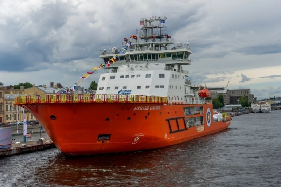Губернатор Хабаровского края планирует развивать судоремонт и судостроение в Советской Гавани