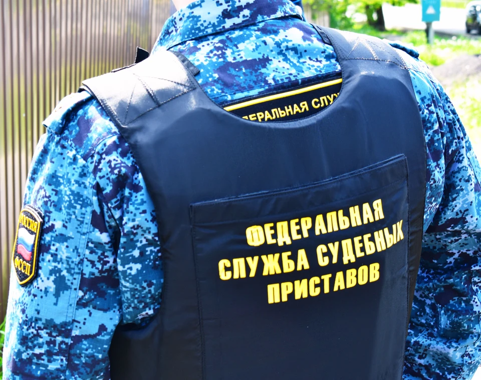 Если забывчивый отец погасит образовавшуюся задолженность по алиментам, то уголовное дело будет прекращено. Фото пресс-службы УФССП России по Белгородской области.