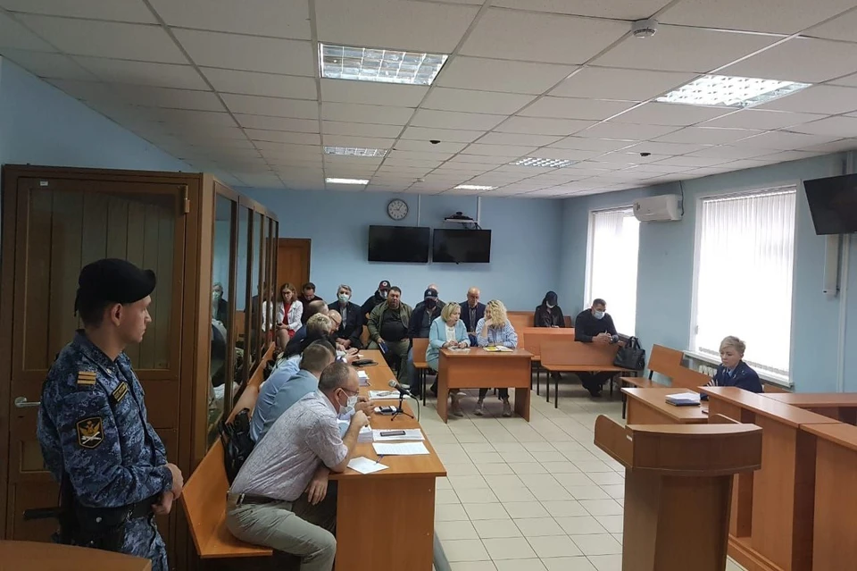 Первое слушание пока показало только одно: не все «черные нефтяники» знакомы друг с другом
