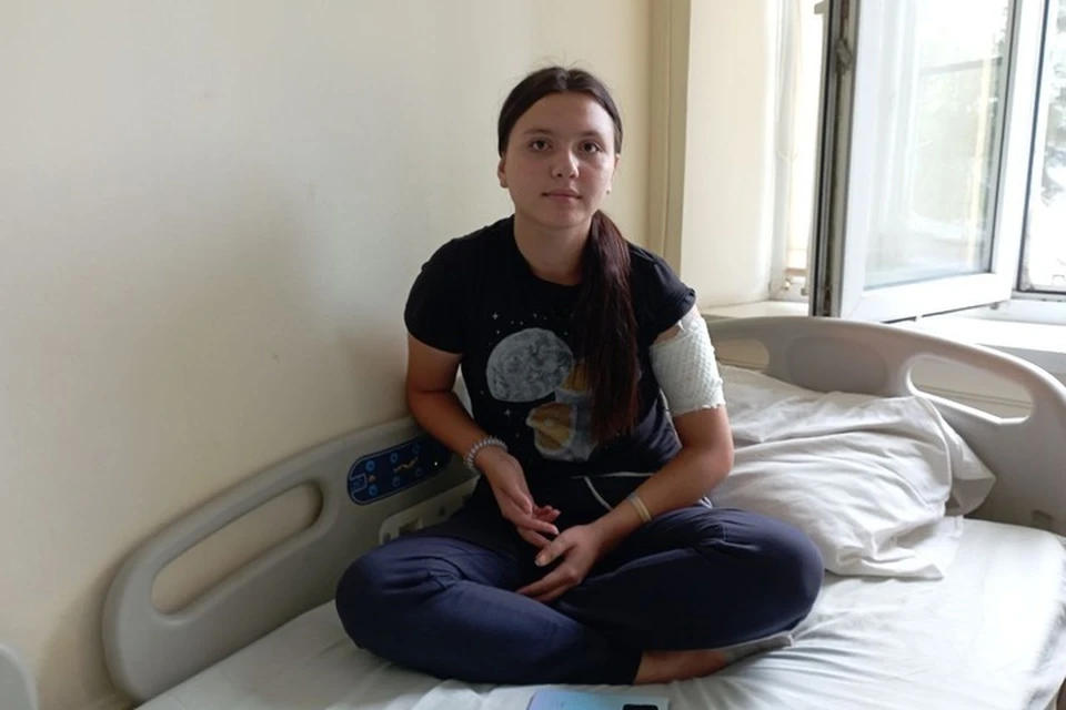 Наталья Росляк во время обстрела не растерялась, она спасла 2-летнюю сестру подруги
