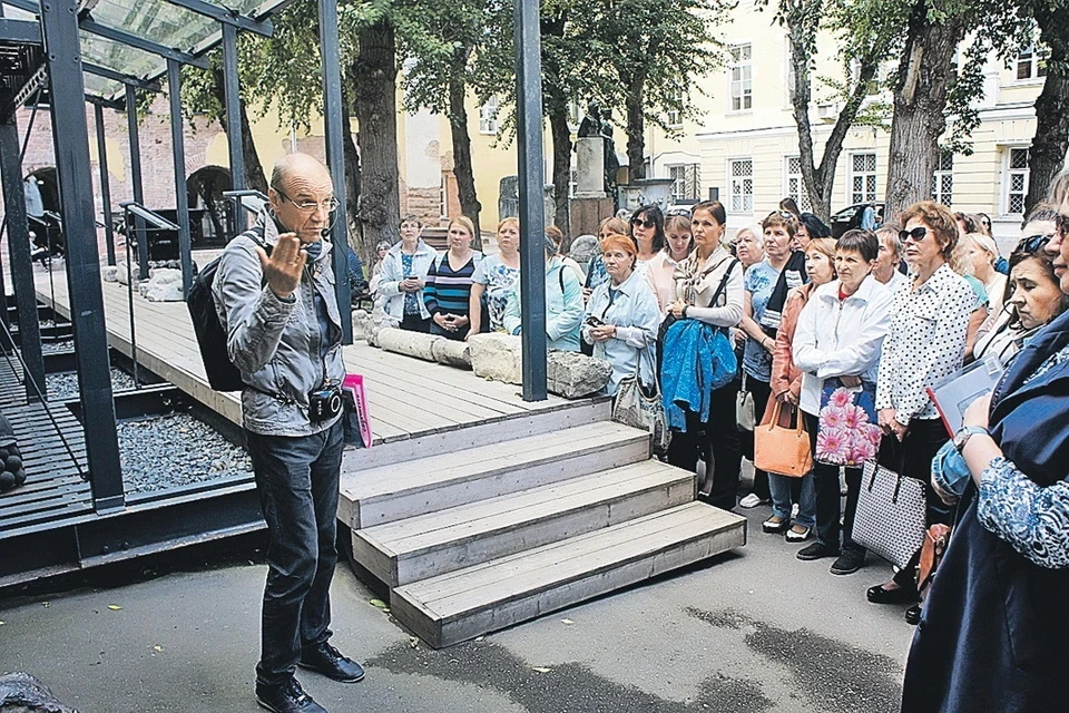 Бесплатные автобусные экскурсии в Москве в октябре