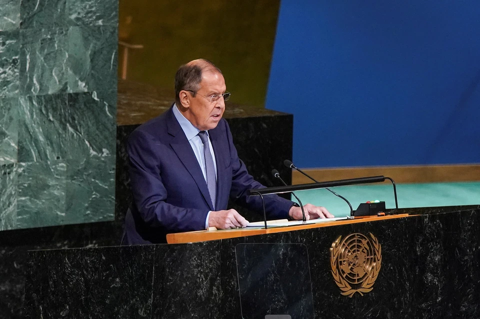 Лавров заявил, что киевские власти не пускают иностранных журналистов в Изюм