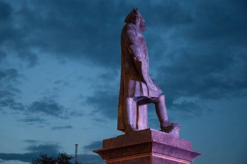 На купюрах должно быть изображение основателя города Василия Татищева.