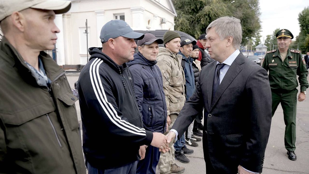 Губернатор Русских попросил ульяновские военкоматы «не перегибать с  мобилизацией» и создать специальную комиссию - KP.RU