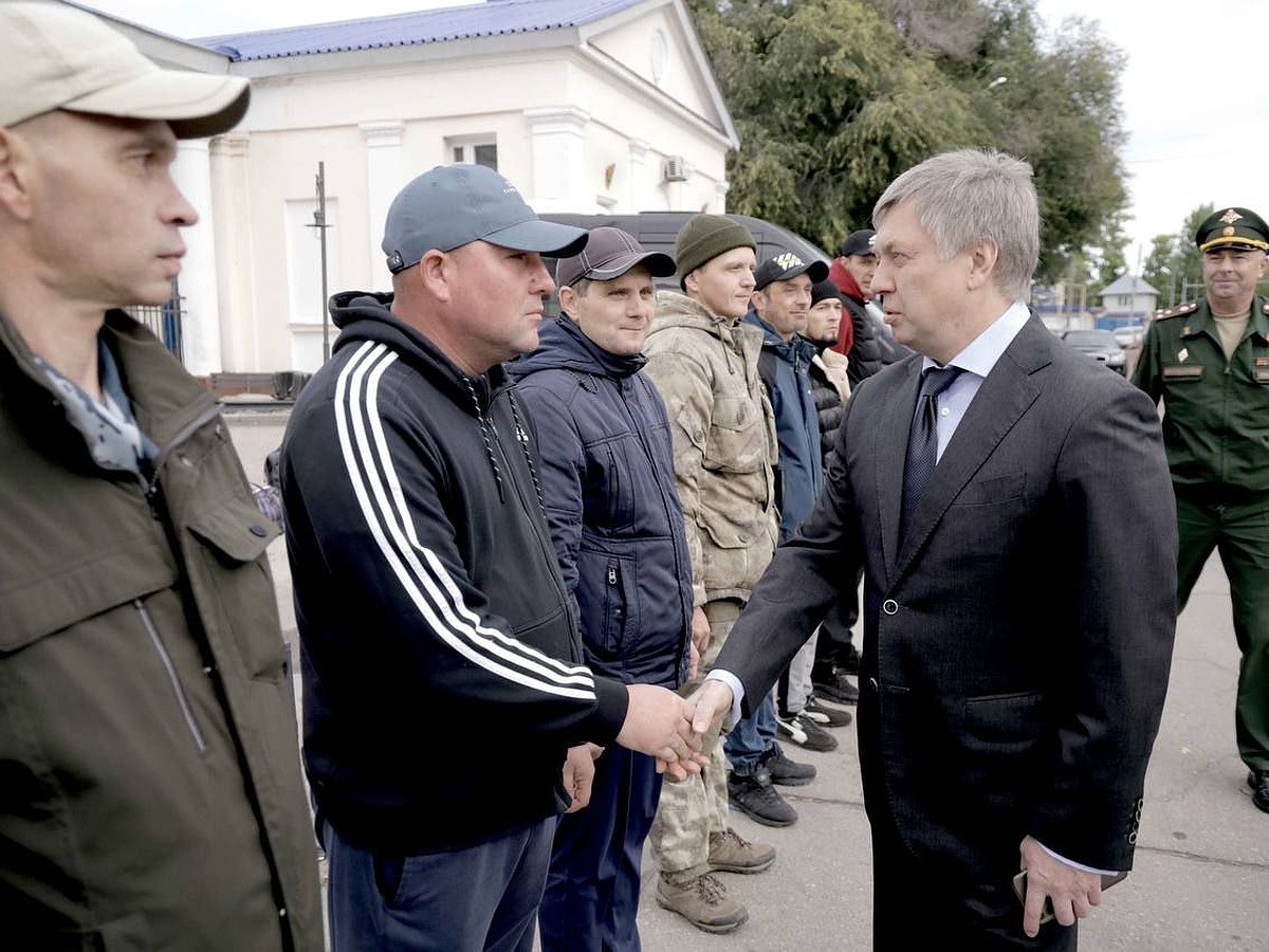 Губернатор Русских попросил ульяновские военкоматы «не перегибать с  мобилизацией» и создать специальную комиссию - KP.RU