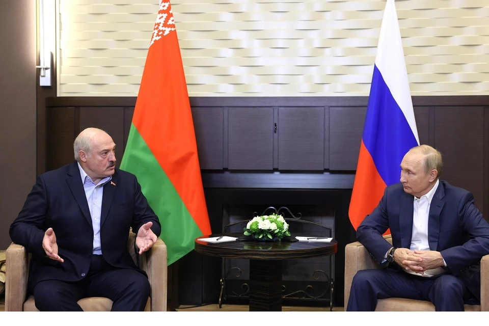 Лукашенко объяснил Путину, что Беларусь все равно продает удобрения несмотря на блокировку поставок Западом. Фото: пресс-служба Кремля