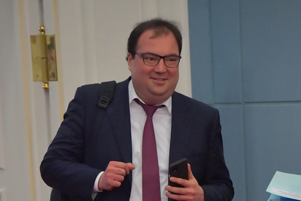 Максут Шадаев рассказал, что Минцифры утвердит перечень IT-специальностей, которые дают отсрочку от частичной мобилизации.