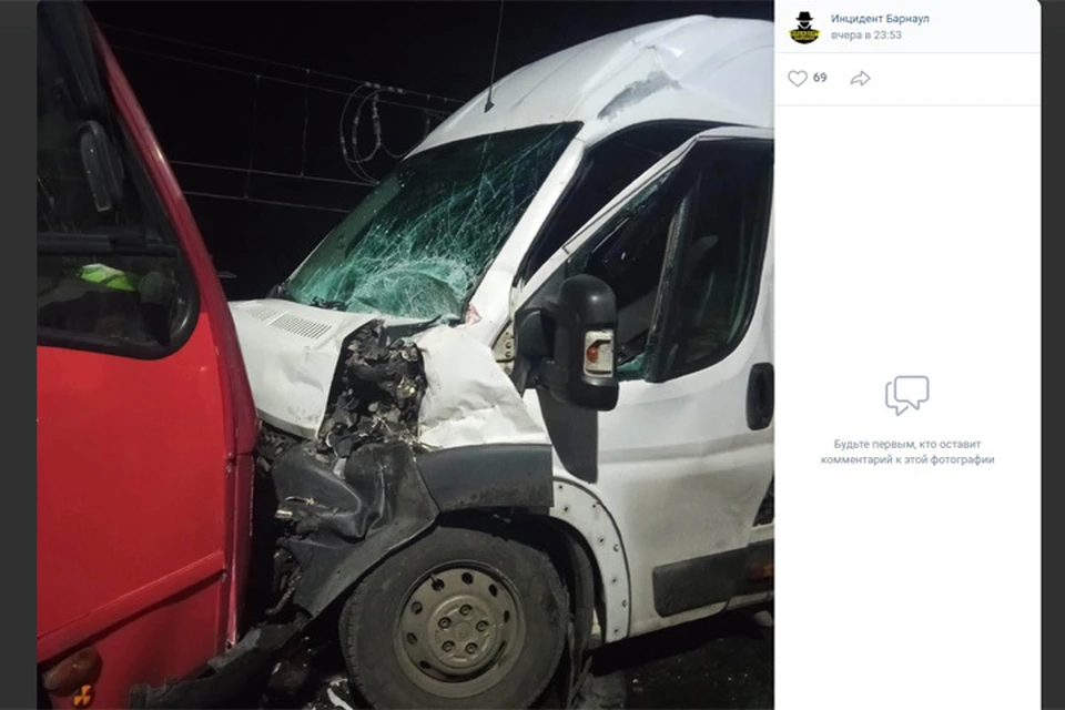 ДТП на старом мосту через Обь. Скриншот страницы vk.com/incident22