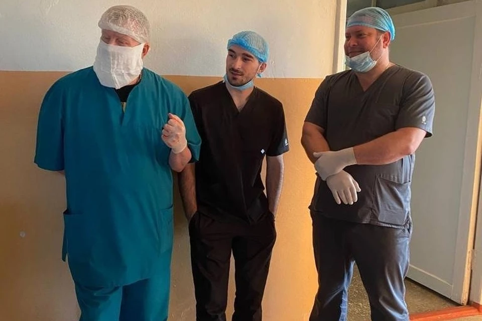 Не за длинным рублем. Три хирурга рязанской ОКБ отправились в зону СВО