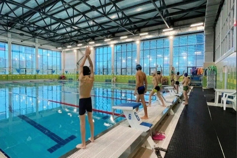 В бассейне занятия продолжаются. Фото: vk.com/kirov_veresniki