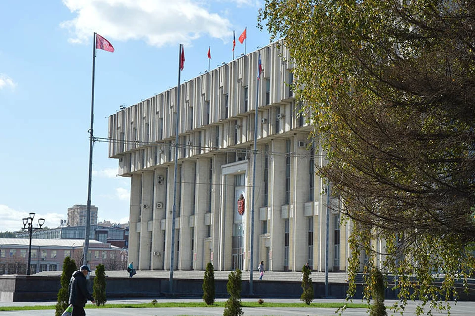 9 октября дежурный — заместитель начальника главного управления по жизнеобеспечению главного управления администрации города Тулы по Зареченскому территориальному округу администрации города Тулы Андрей Долгополов. По всем возникающим вопросам туляки могут обращаться в Единую дежурно-диспетчерскую службу по номерам: 47-20-34, 47-20-37, 1391 (короткий номер работает только при наборе со стационарного городского телефона).