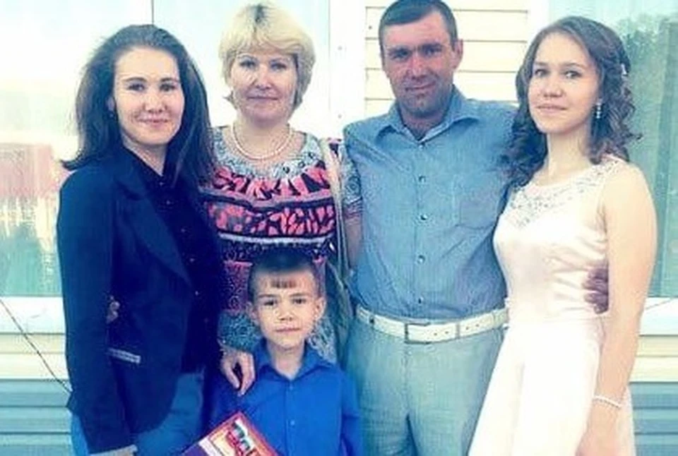 Иван Малешин с семьей.