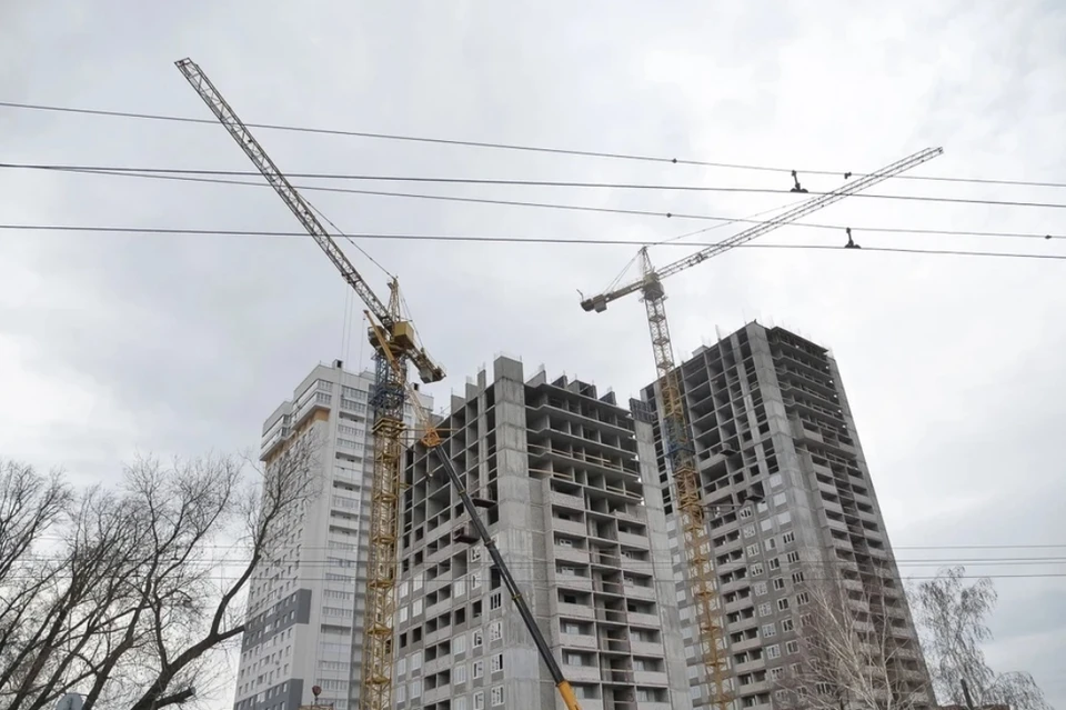 Предлагается согласовать высотную застройку с 0,5 парковочного места на 1 квартиру и 45% застройки.