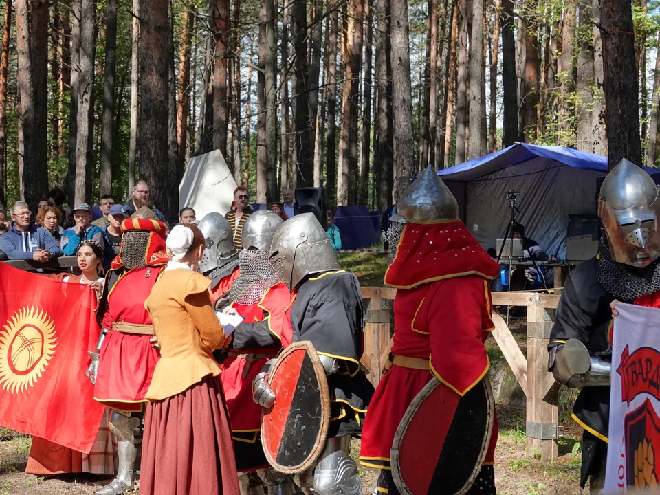 Популярный фестиваль исторической реконструкции и боевого фехтования почти десять лет собирает реконструкторов из всех регионов России и ближнего зарубежья.