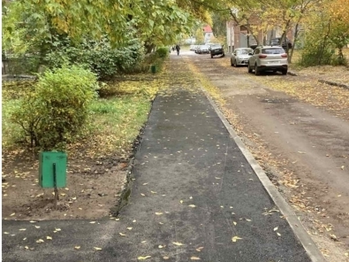 В Новом городе по просьбе ульяновца-инвалида сделали специальное парковочное  место в его дворе - KP.RU