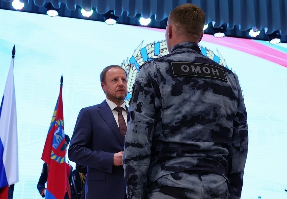 Виктор Томенко, отметил, что бойцы достойно выполняют свой долг