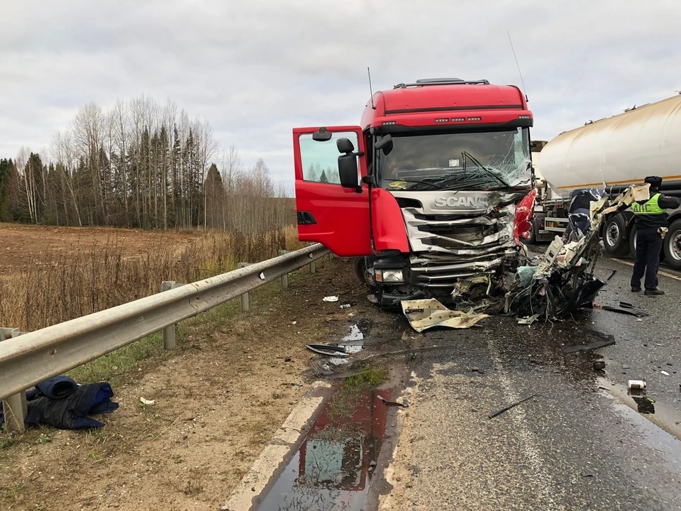 Аварии произошли утром 22 октября. Фото: 1-й отдел Управления ГИБДД по Удмуртии