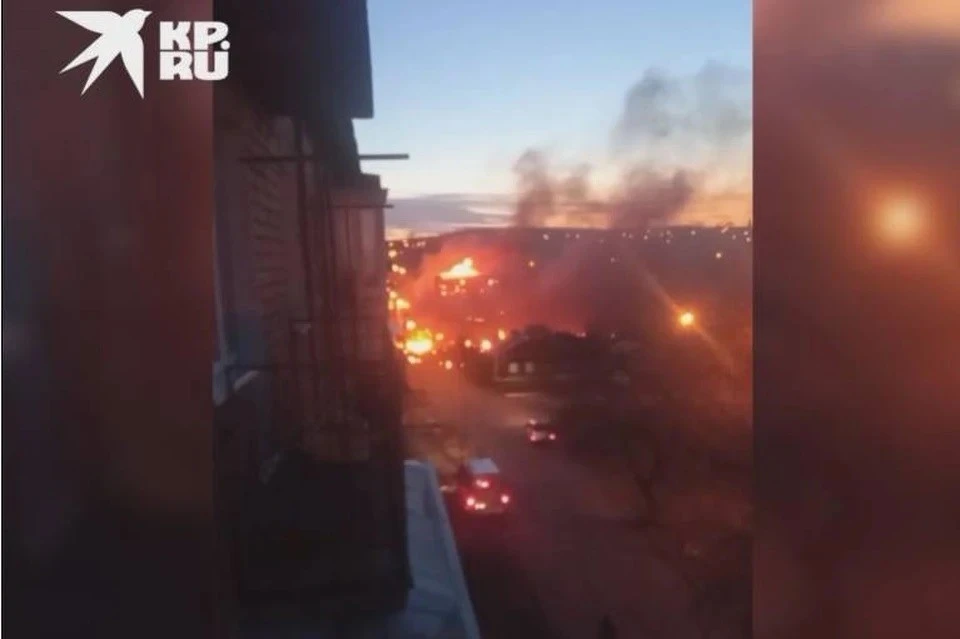 Режим ЧС после крушения самолета введен в Ленинском округе Иркутска 23 октября 2022 года.