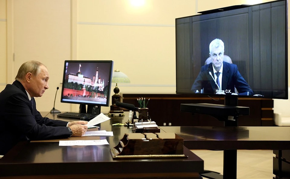 Владимир Путин провел встречу с губернатором Магаданской области