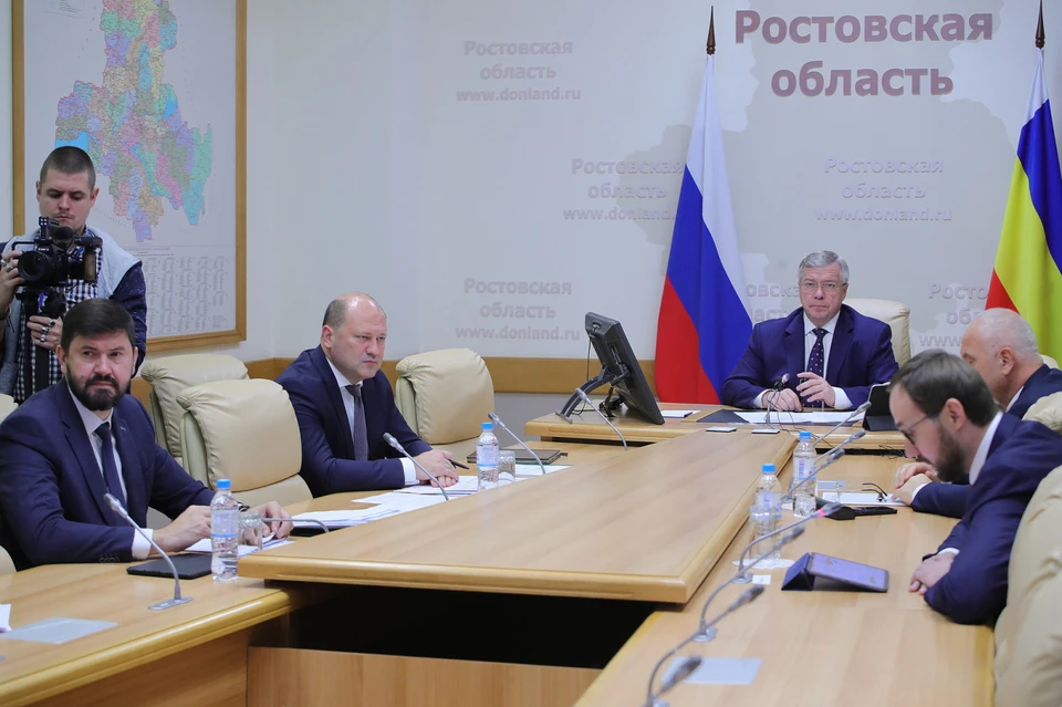 Губернатор Василий Голубев заявил, что экономическая и социальная ситуации в регионе стабильны.