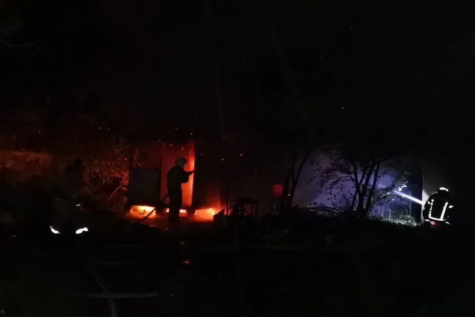 Под Липецком загорелся строительный вагончик