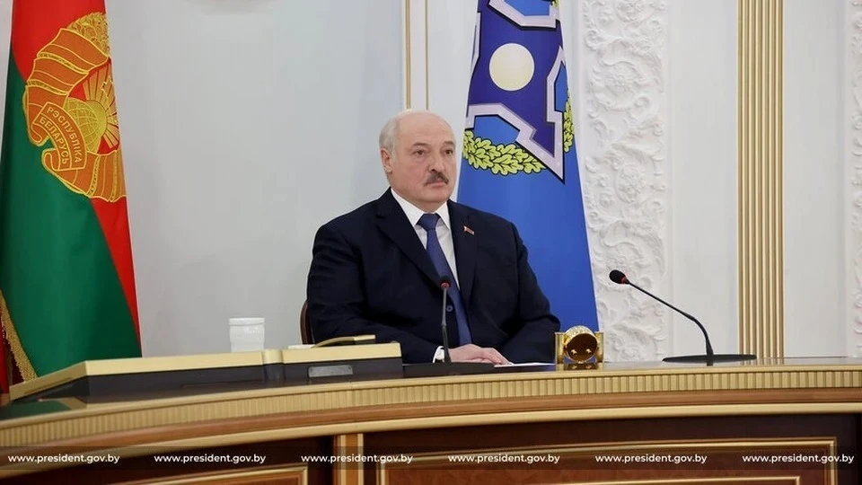 Президент Беларуси обратился к сотрудникам Департамента охраны МВД. Фото: president.gov.by