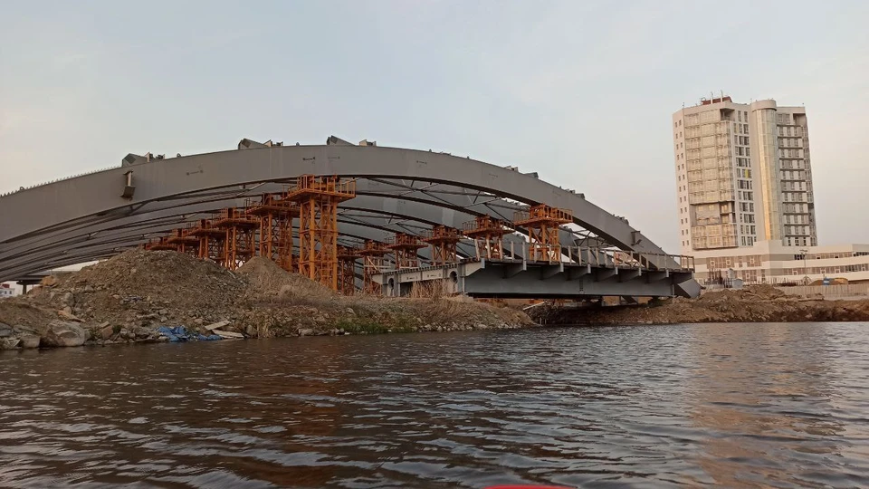 Недострой «Крылья» на набережной Миасса – детище Дубровского