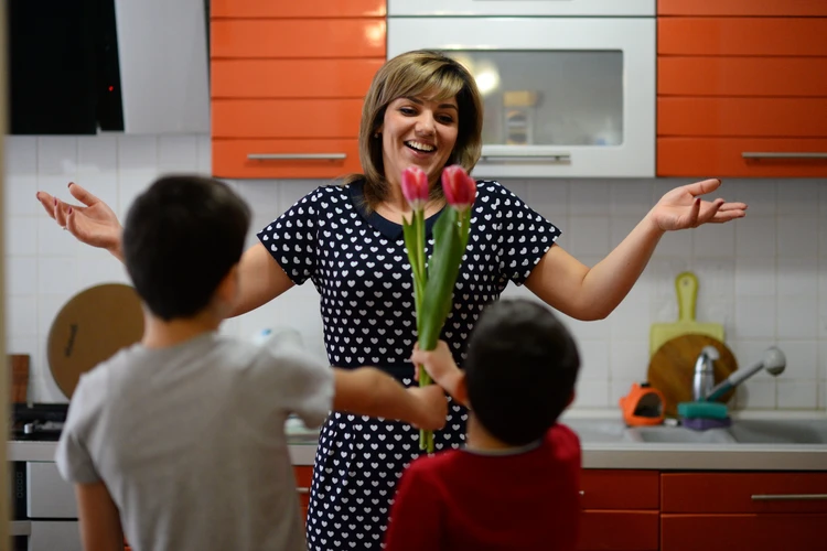 «С праздником, мама!»: фотоконкурс «Комсомолки» ко Дню матери