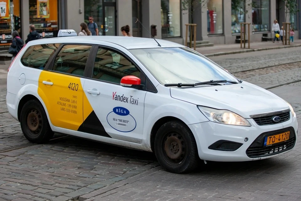 Сервисы «Яндекс Go» и Uber возобновили работу после сбоя