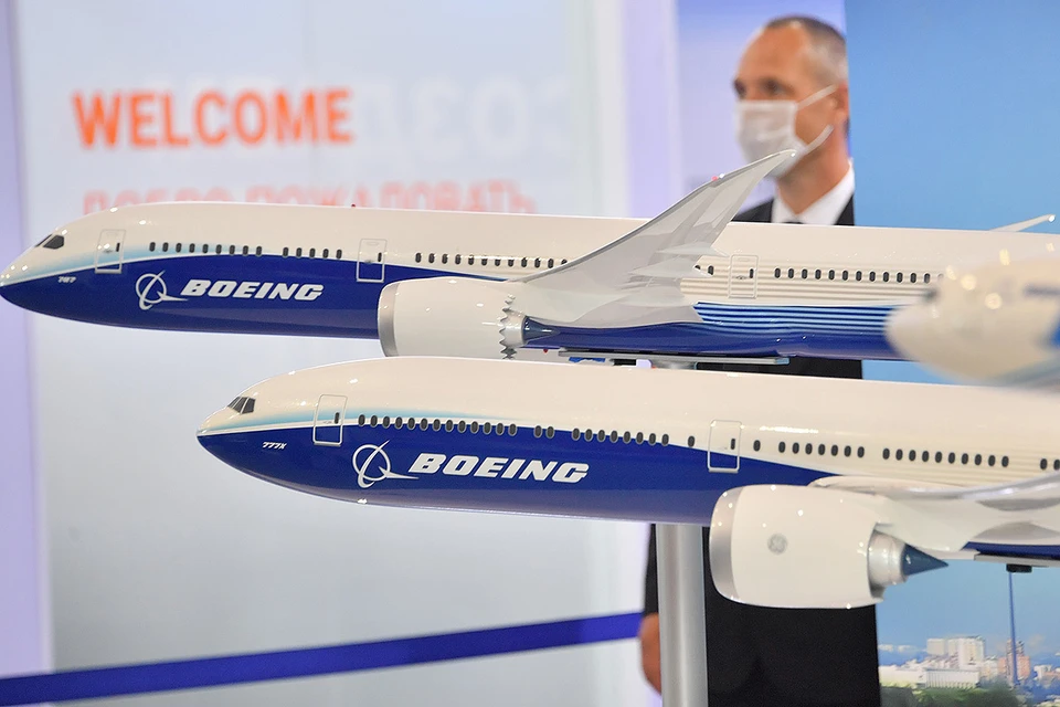 Модели самолетов Boeing на открытии Международного авиационно-космического салона в Жуковском, 2021 г.