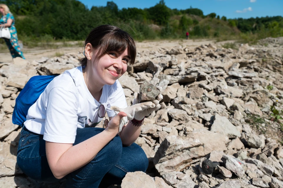 В Путилово можно почувствовать себя палеонтологом и найти окаменелого трилобита.