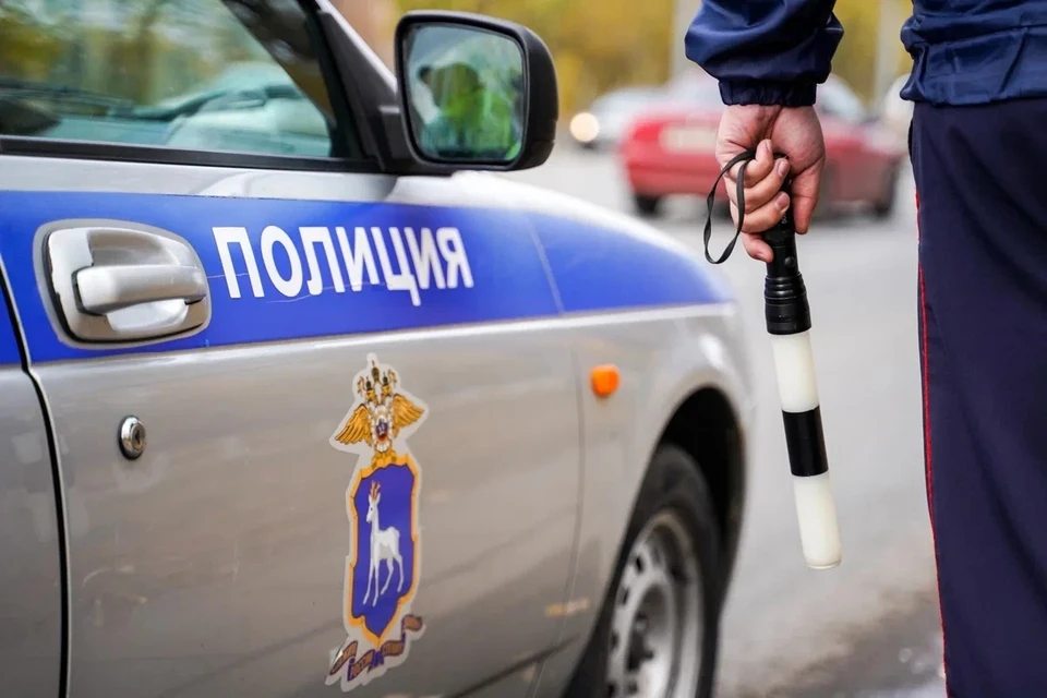 Инспекторы помогают горожанам на дорогах