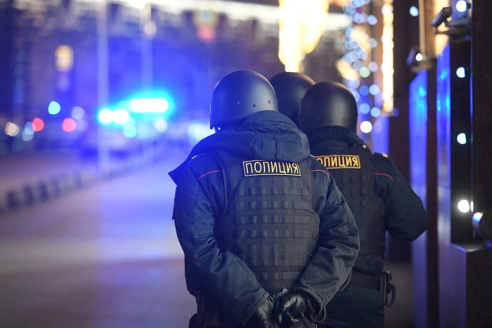 Сотрудники ФСБ, Росгвардии и полиции провели 15 обысков