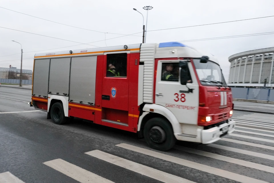На место ЧП выезжали три пожарные машины