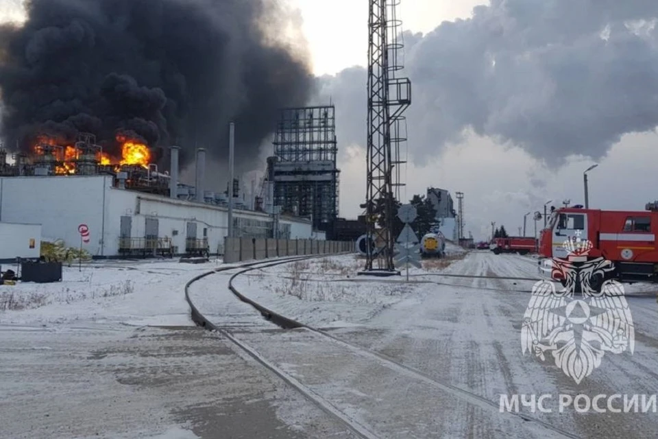 Природоохранная прокуратура проведет проверку после пожара на крупном предприятии в Ангарске