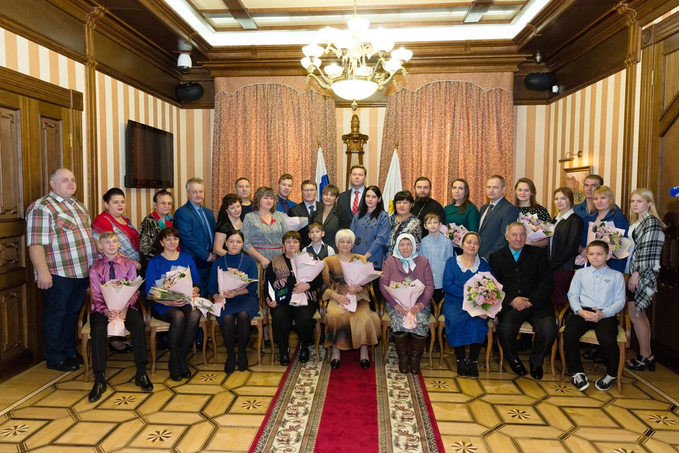 В Томской области 16 многодетных семей представлены к награде «Родительская доблесть».