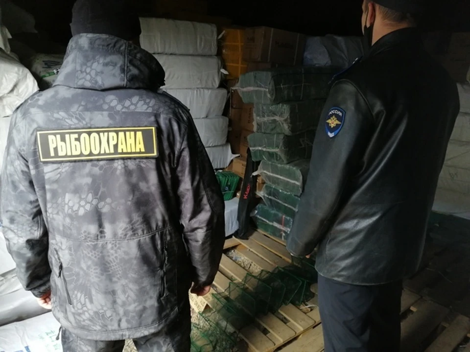 Правоохранители изъяли из незаконного оборота весь рыболовный товар / Фото: Средневолжское ЛУ МВД на транспорте