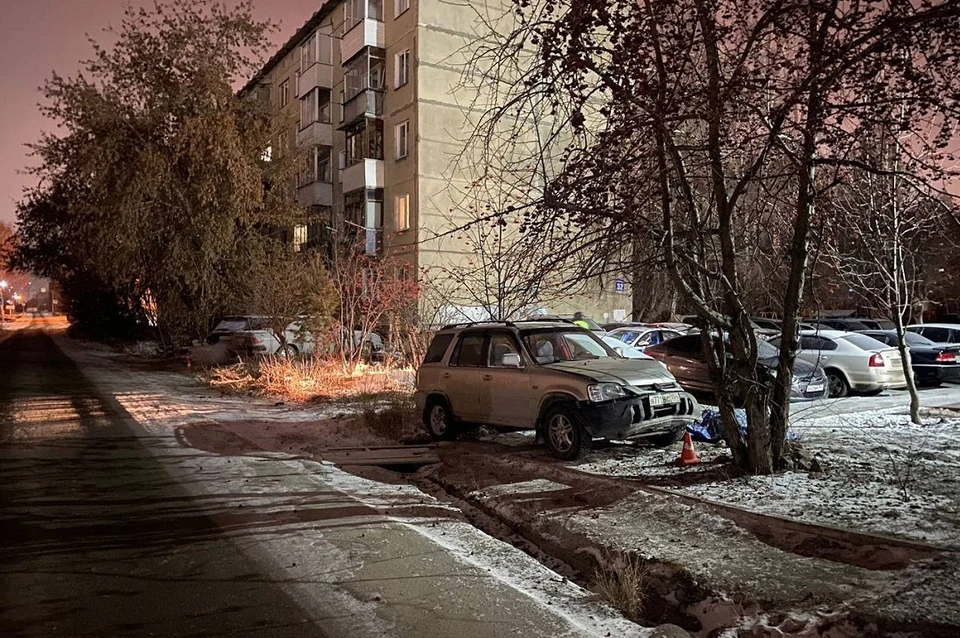 Авария произошла в шестом часу утра. Фото: ГИБДД Новосибирска.