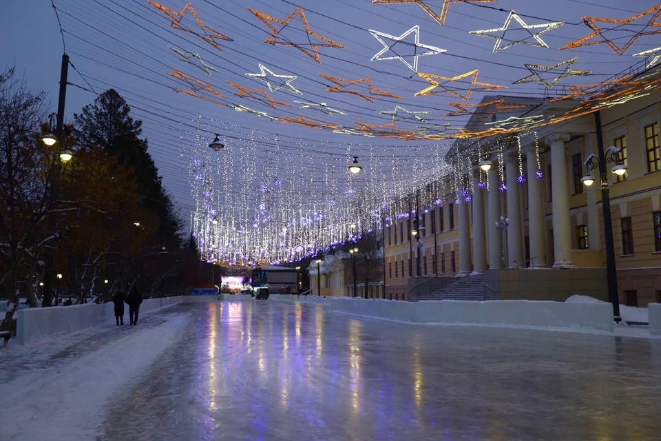 В Томске заработала новогодняя иллюминация.
