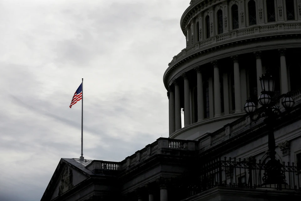 США вводят санкции в отношении более чем 40 физических и юридических лиц из 9 стран, отметили в Минфине Штатов