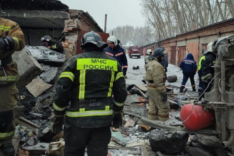 Взрыв прогремел утром в субботу. Фото: ГУ МЧС по Новосибирской области.