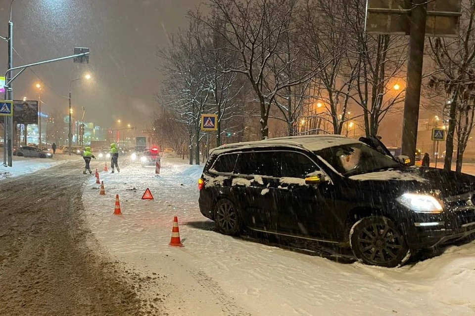 15-летний подросток госпитализирован после наезда иномарки на Хабаровской улице в Москве