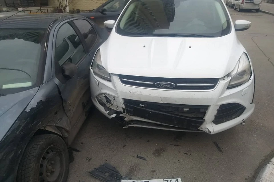 Столкнулись Ford Kuga и Peugeot 206. Фото: отдел пропаганды УГИБДД России по РО