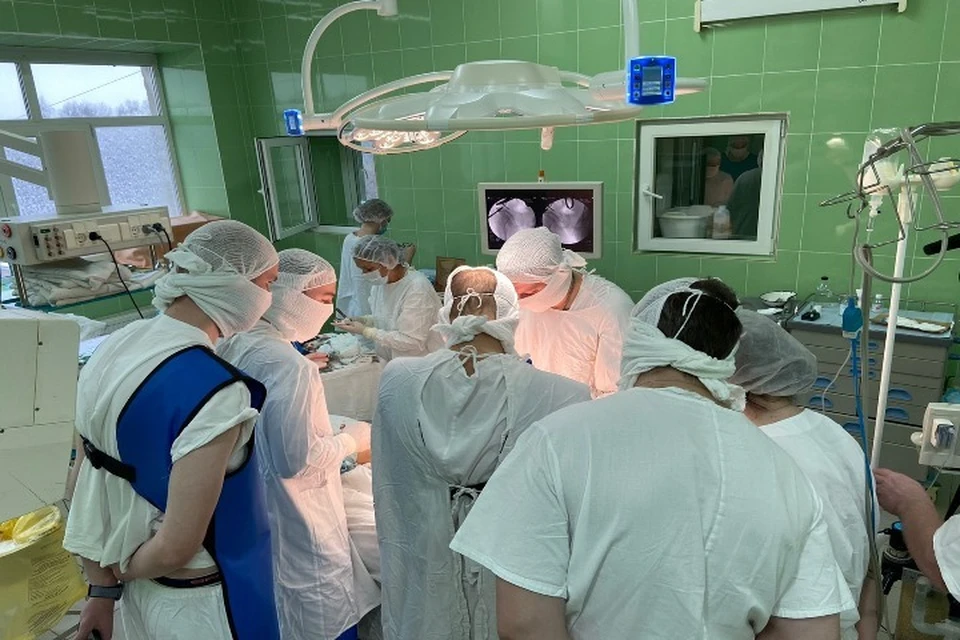 В Ярославле 13-летней девочке провели уникальную операцию на тазобедренном суставе