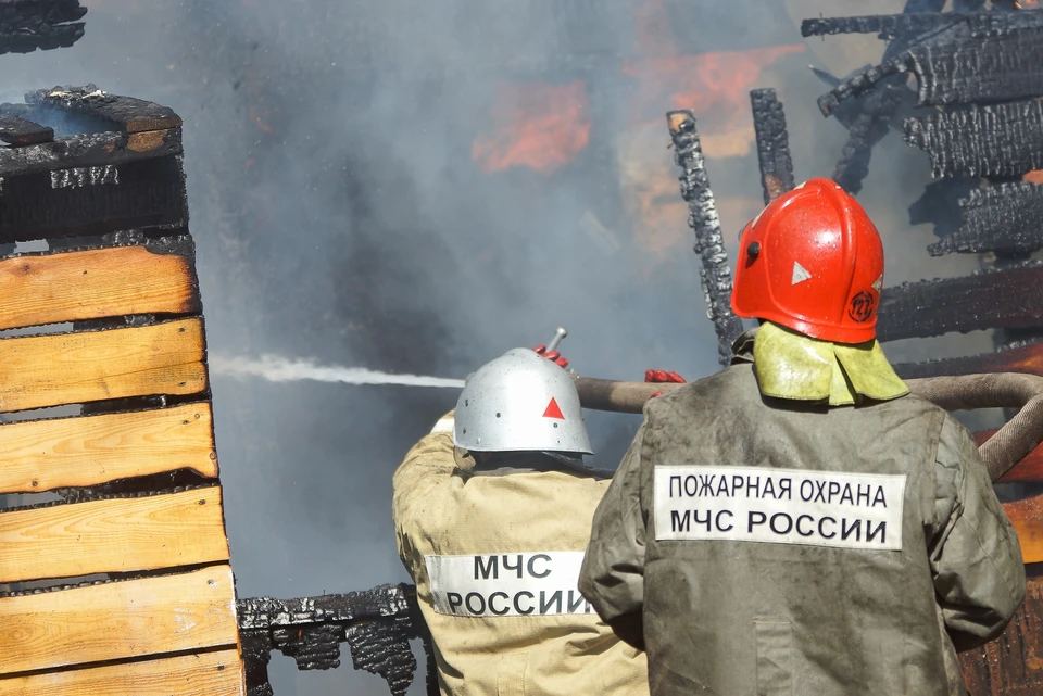 В тушении пожара были задействованы две единицы техники и восемь человек личного состава