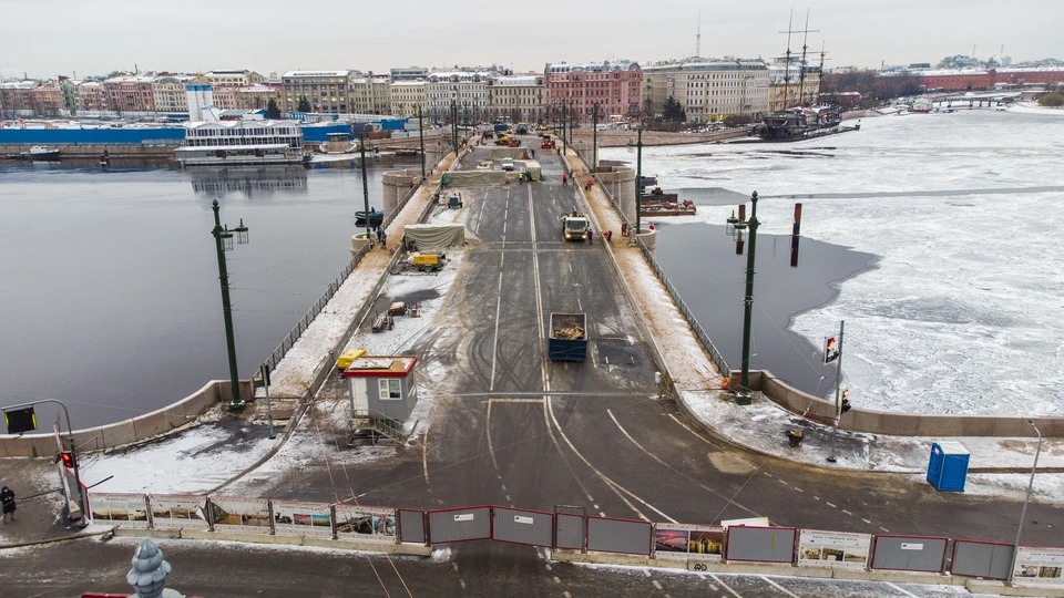 Движение общественного транспорта по отремонтированному мосту возобновили