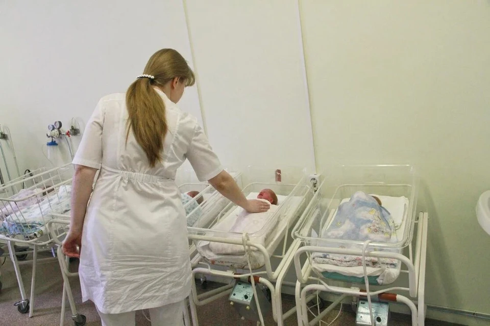 Статистика показывает, что чаще всего белоруски становятся мамами в 29 лет, а папами белорусы в 32 года.