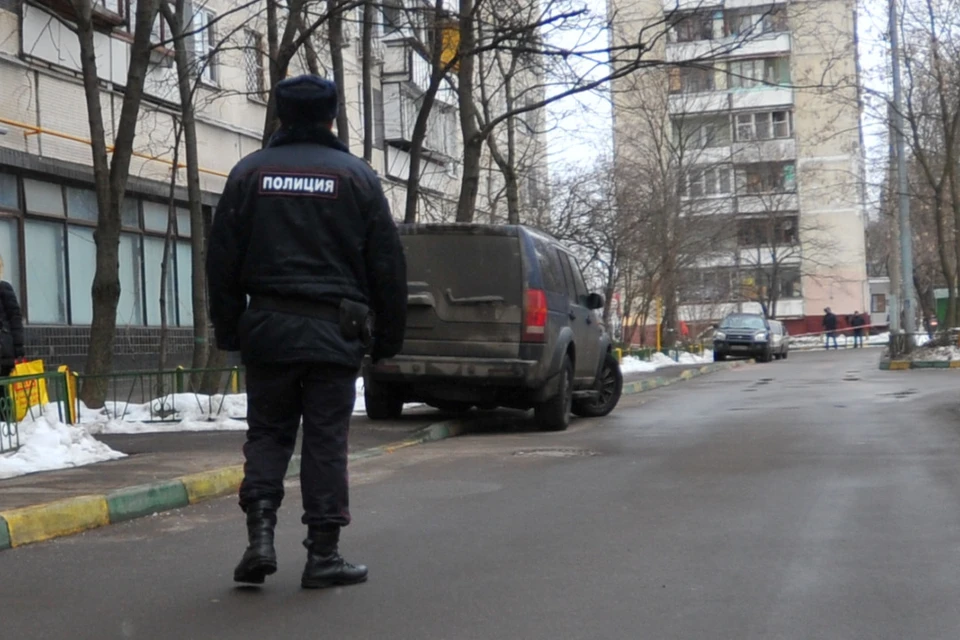 Сотрудник полиции из Новосибирска заставил красноярца поджечь кафе.