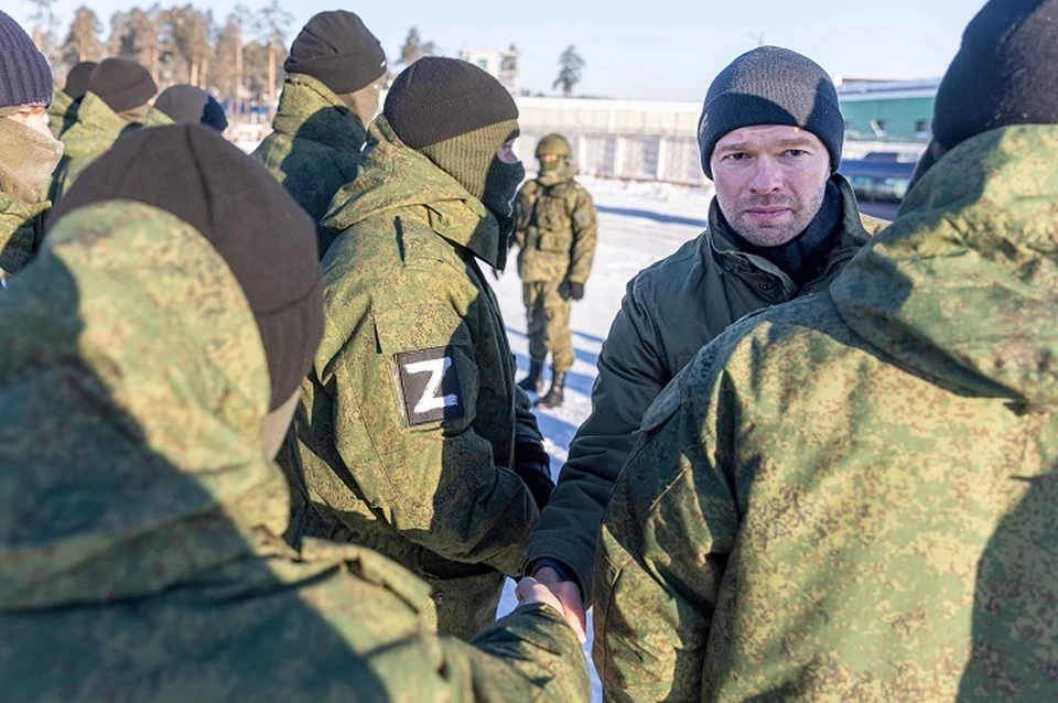 Депутат постоянно помогает мобилизованным уральцам. Фото: пресс-служба Алексея Вихарева